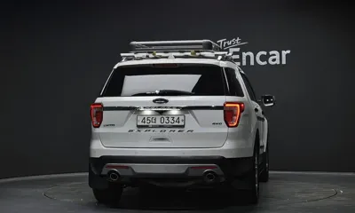 Ford Explorer 2016, 98396 км, за 9432.74 USD