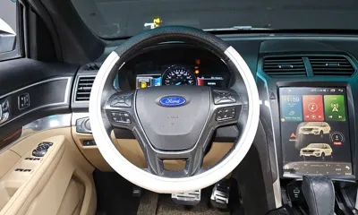 Ford Explorer 2016, 98396 км, за 9432.74 USD - фото 13