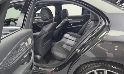 Mercedes-Benz E-Class 2022, 34646 км, за 28554.55 USD - фото 11