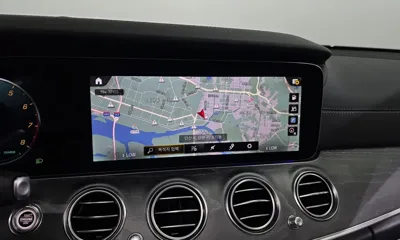 Mercedes-Benz E-Class 2022, 34646 км, за 28554.55 USD - фото 13