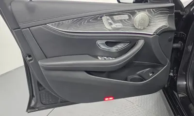 Mercedes-Benz E-Class 2022, 34646 км, за 28554.55 USD - фото 24