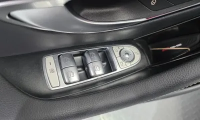 Mercedes-Benz E-Class 2022, 34646 км, за 28554.55 USD - фото 27