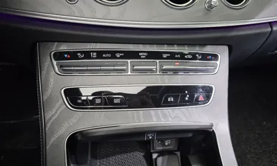 Mercedes-Benz E-Class 2022, 34646 км, за 28554.55 USD - фото 30