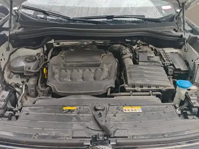 Volkswagen Tiguan L 2024, 11500 км, за 19967.24 USD - фото 10