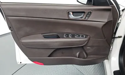 Kia K5 2019, 110050 км, за 8923.86 USD - фото 24