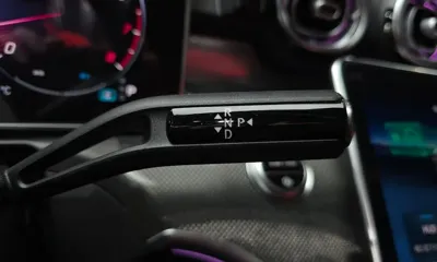 Mercedes-Benz C-Class 2022, 58091 км, за 25590.93 USD - фото 9