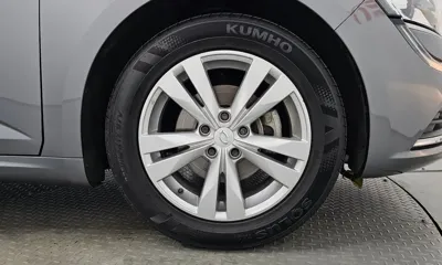 Renault-KoreaSamsung SM6 2019, 169784 км, за 4553.75 USD