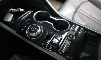 Kia K5 2020, 98845 км, за 10423.46 USD - фото 9