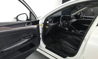 Kia K5 2020, 98845 км, за 10423.46 USD - фото 10