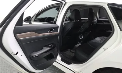 Kia K5 2020, 98845 км, за 10423.46 USD - фото 26