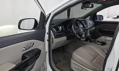 Kia Canival 2019, 105953 км, за 10661.12 USD - фото 10