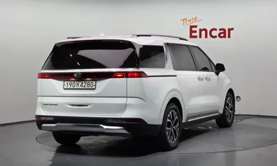 Kia Canival 2021, 114238 км, за 13355.06 USD