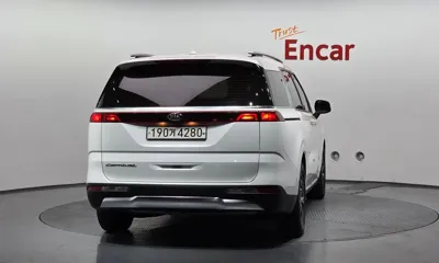 Kia Canival 2021, 114238 км, за 13355.06 USD