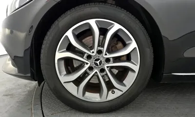 Mercedes-Benz C-Class 2017, 32952 км, за 14212.07 USD