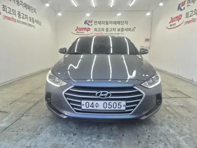 Hyundai Avante 2016, 114056 км, за 5185.77 USD