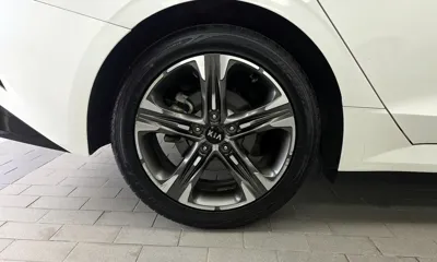 Kia K5 2021, 74875 км, за 12632.67 USD