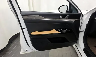 Kia K5 2021, 74875 км, за 12632.67 USD - фото 24