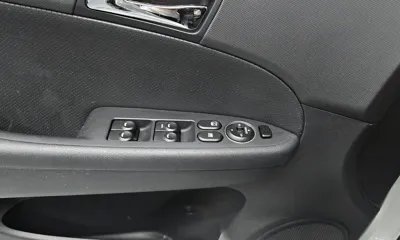 Hyundai i30 2010, 90370 км, за 2430.37 USD - фото 16