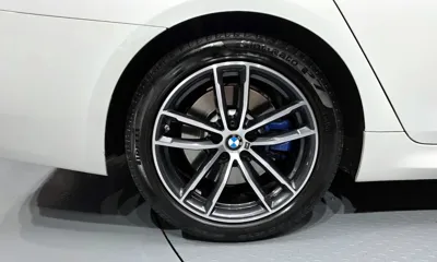 BMW 5-Series 2022, 65080 км, за 22990.01 USD