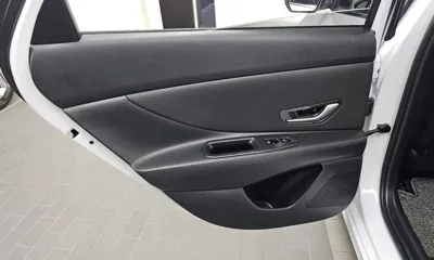 Hyundai Avante 2021, 101995 км, за 10831.04 USD - фото 25