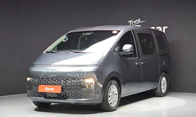 Hyundai Staria · 2022 год