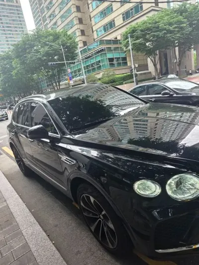 Bentley Bentayga 2025, 8000 км, за 169017.69 USD - фото 3