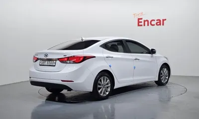 Hyundai Avante 2014, 77976 км, за 4791.91 USD
