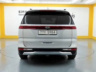 Kia Canival 2021, 84526 км, за 17889.69 USD