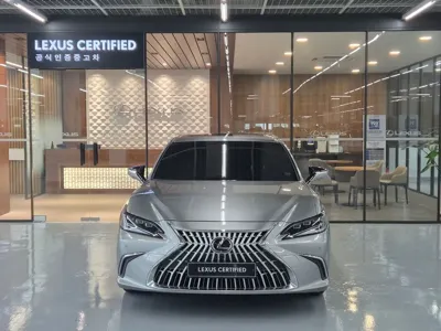 Lexus ES 2026, 21273 км, за 38762.24 USD