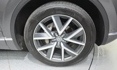 Volkswagen Touareg 2020, 123677 км, за 24182.36 USD