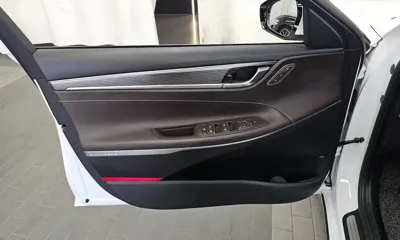 Hyundai Grandeur 2019, 78743 км, за 11506.2 USD - фото 24