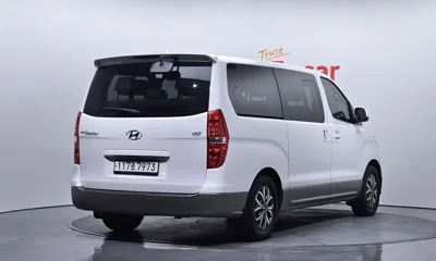 Hyundai Starex 2021, 56361 км, за 15526.92 USD