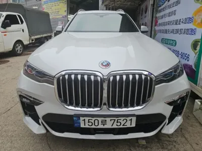 BMW X7 · 2022 год