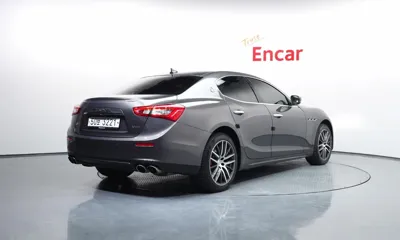 Maserati Ghibli 2017, 32436 км, за 15854.54 USD