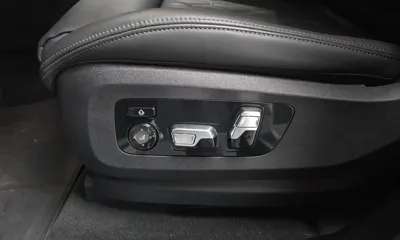 BMW X7 2024, 23427 км, за 74592.87 USD - фото 31
