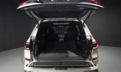 BMW X7 2024, 23427 км, за 74592.87 USD - фото 36
