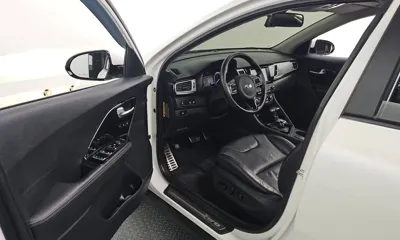 Kia Niro 2018, 90190 км, за 7166.13 USD - фото 10