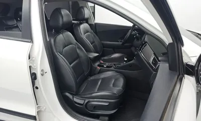 Kia Niro 2018, 90190 км, за 7166.13 USD - фото 11