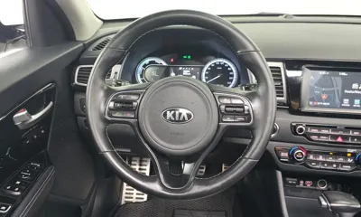 Kia Niro 2018, 90190 км, за 7166.13 USD - фото 13