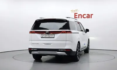 Kia Canival 2021, 124503 км, за 14246.69 USD