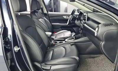 Kia K3 2019, 72400 км, за 9844.73 USD - фото 10