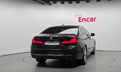 BMW 5-Series 2023, 18449 км, за 34027.09 USD