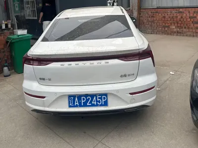 Bestune B70 2022, 30000 км, за 7342.41 USD