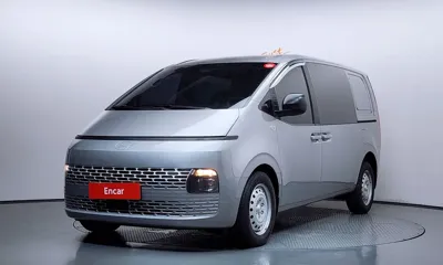 Hyundai Staria · 2025 год
