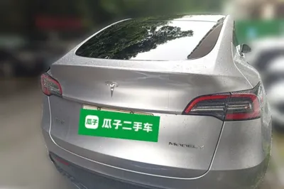Tesla Model Y 2021, 69800 км, за 27492 USD