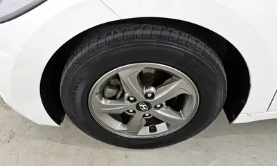 Hyundai Avante 2017, 141382 км, за 3900.06 USD