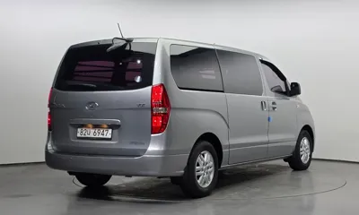 Hyundai Starex 2018, 51456 км, за 9744.52 USD