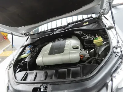Audi Q7 2010, 190423 км, за 3832.18 USD - фото 6