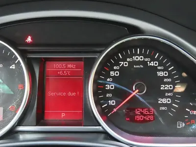 Audi Q7 2010, 190423 км, за 3832.18 USD - фото 8