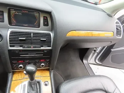 Audi Q7 2010, 190423 км, за 3832.18 USD - фото 9